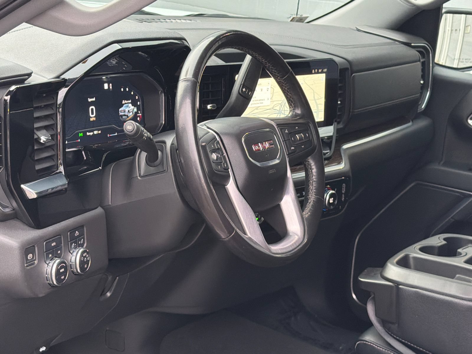 Used 2022 GMC Sierra 1500 Elevation w/ LPO, Elevation Black Package AWD/4WD image 18