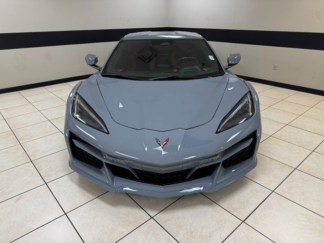 Used 2025 Chevrolet Corvette E-Ray w/ ZER Performance Package image 2