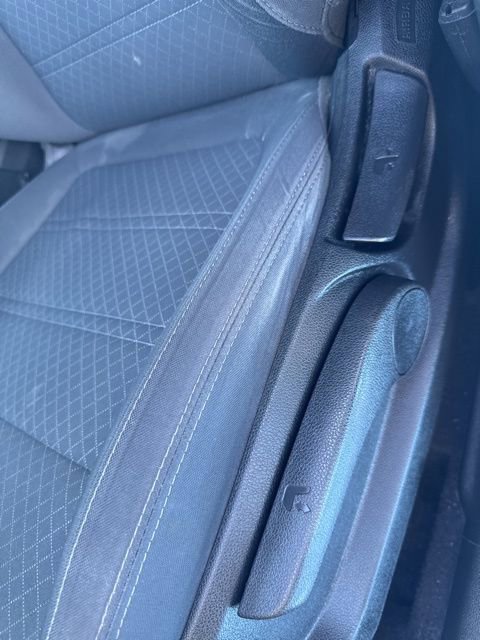 Used 2020 Kia Sorento LX image 8