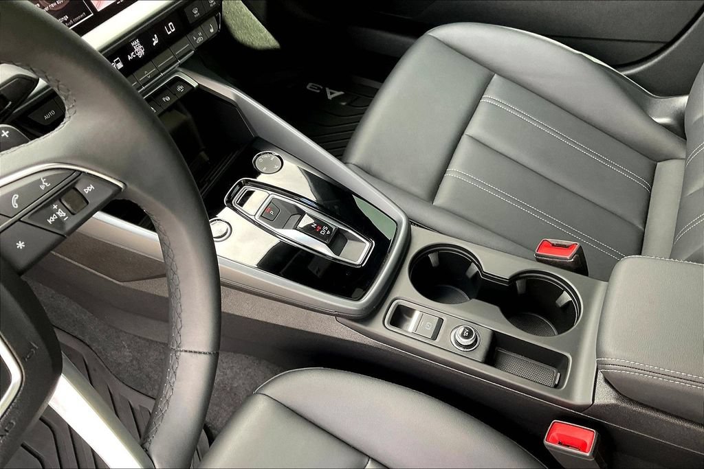 Used 2025 Audi A3 2.0T Premium Plus w/ Premium Plus Package AWD/4WD image 18