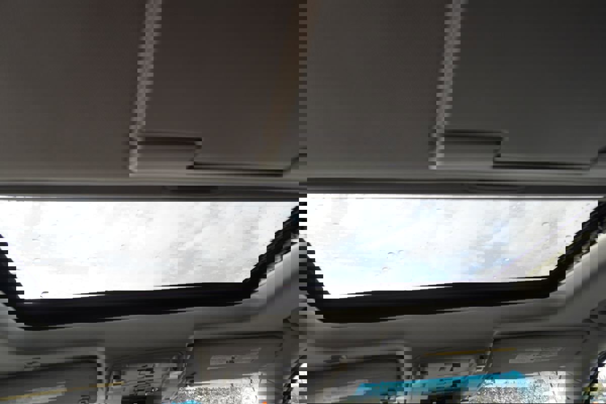 Used 2015 Chevrolet Suburban LTZ image 24