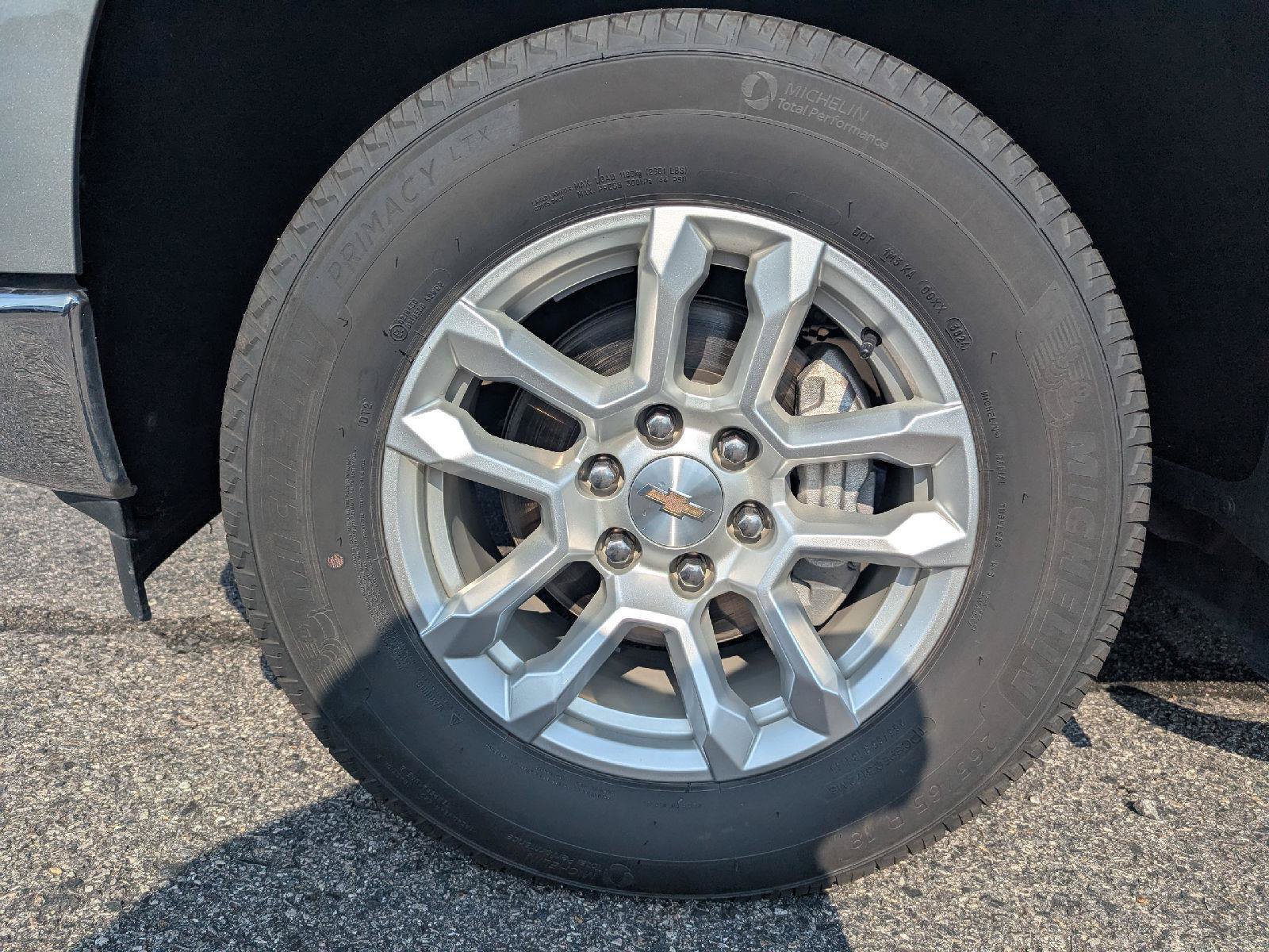 Used 2025 Chevrolet Silverado 1500 LT AWD/4WD image 10