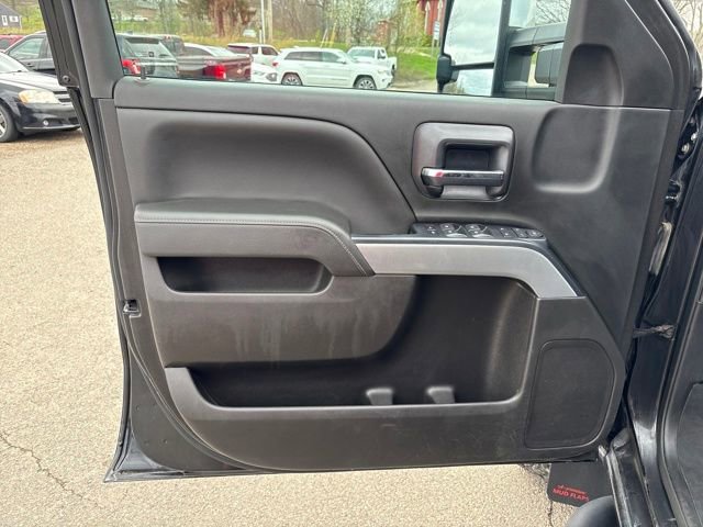 Used 2019 Chevrolet Silverado 2500 LT w/ Custom Sport Edition image 7