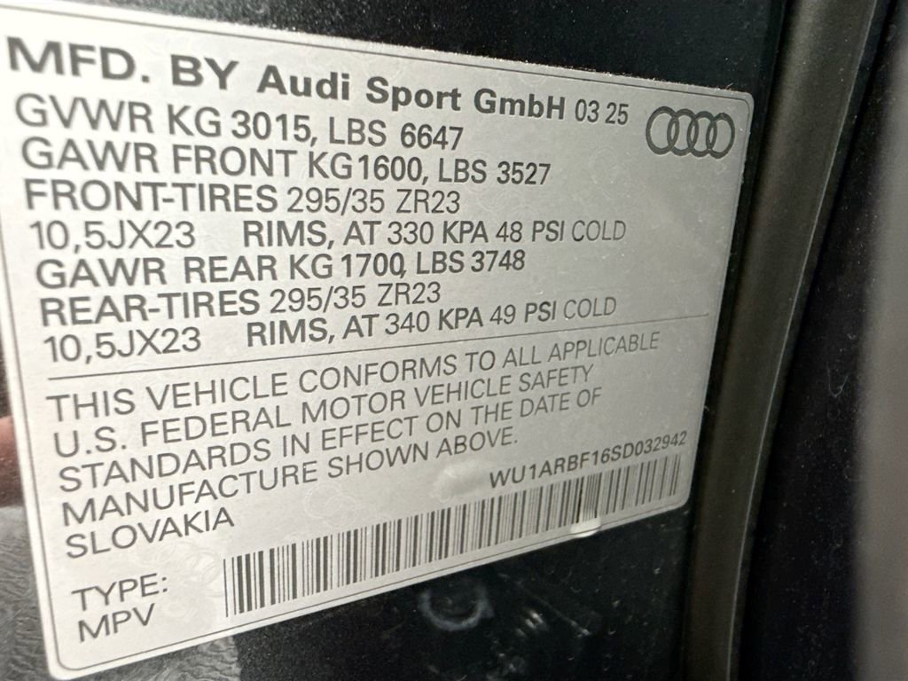 Certified 2025 Audi RS Q8 performance image 34