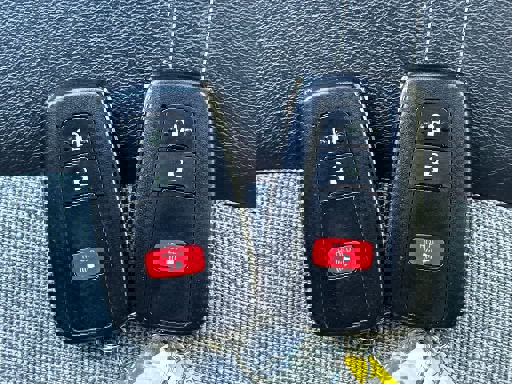 Used 2021 Toyota Corolla XSE image 20