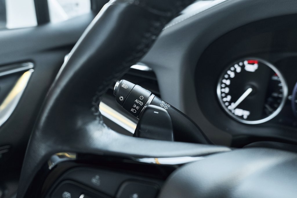 Used 2024 Buick Enclave Premium image 37