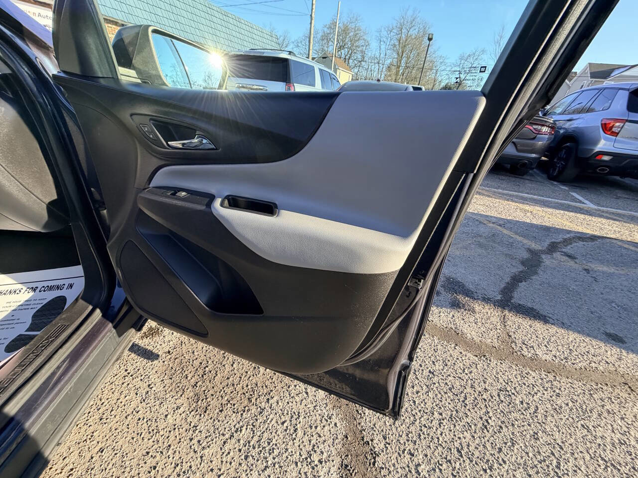 Used 2018 Chevrolet Equinox LT FWD image 52