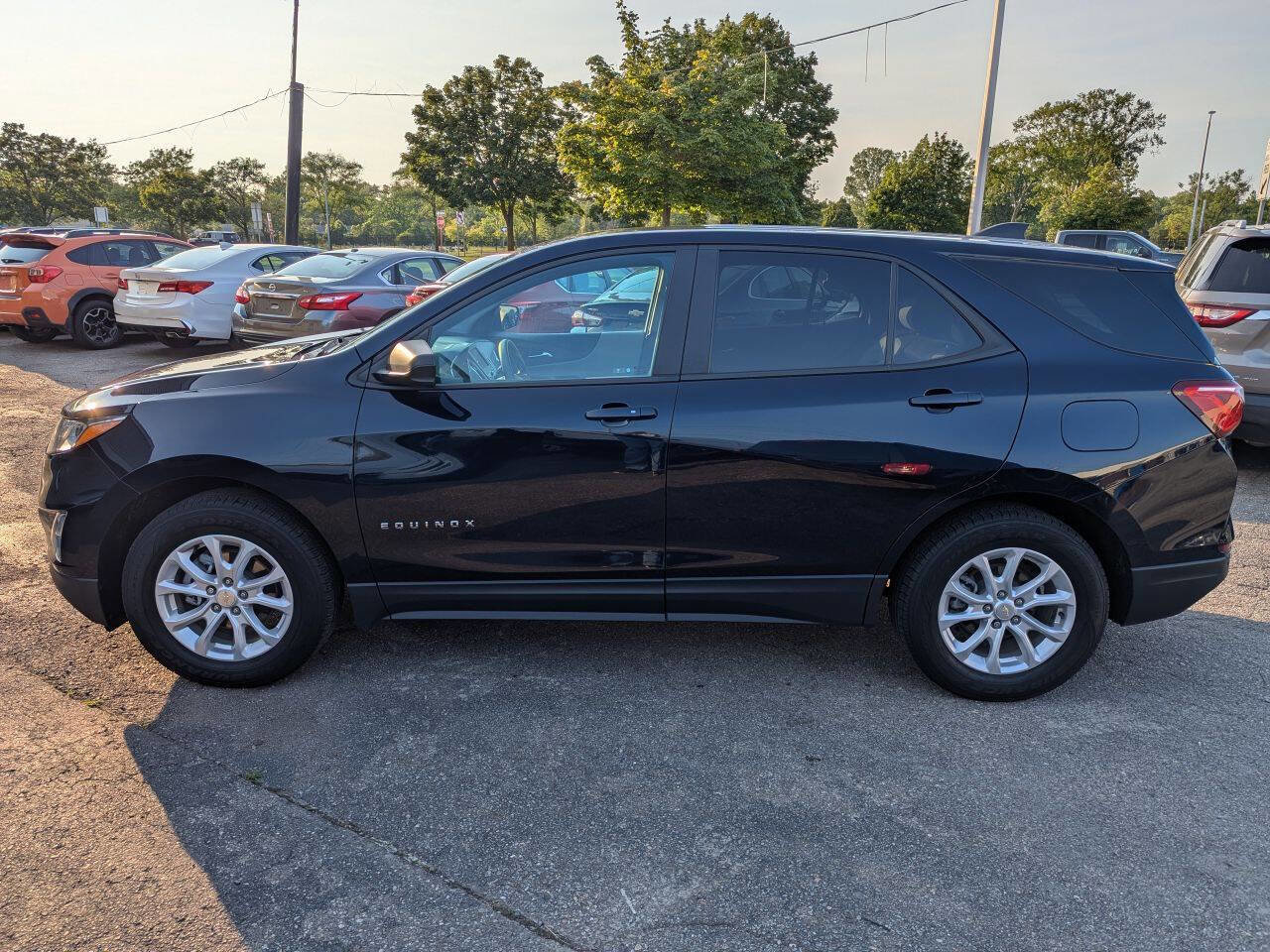 Used 2020 Chevrolet Equinox LS w/ LPO, Cargo Package image 4