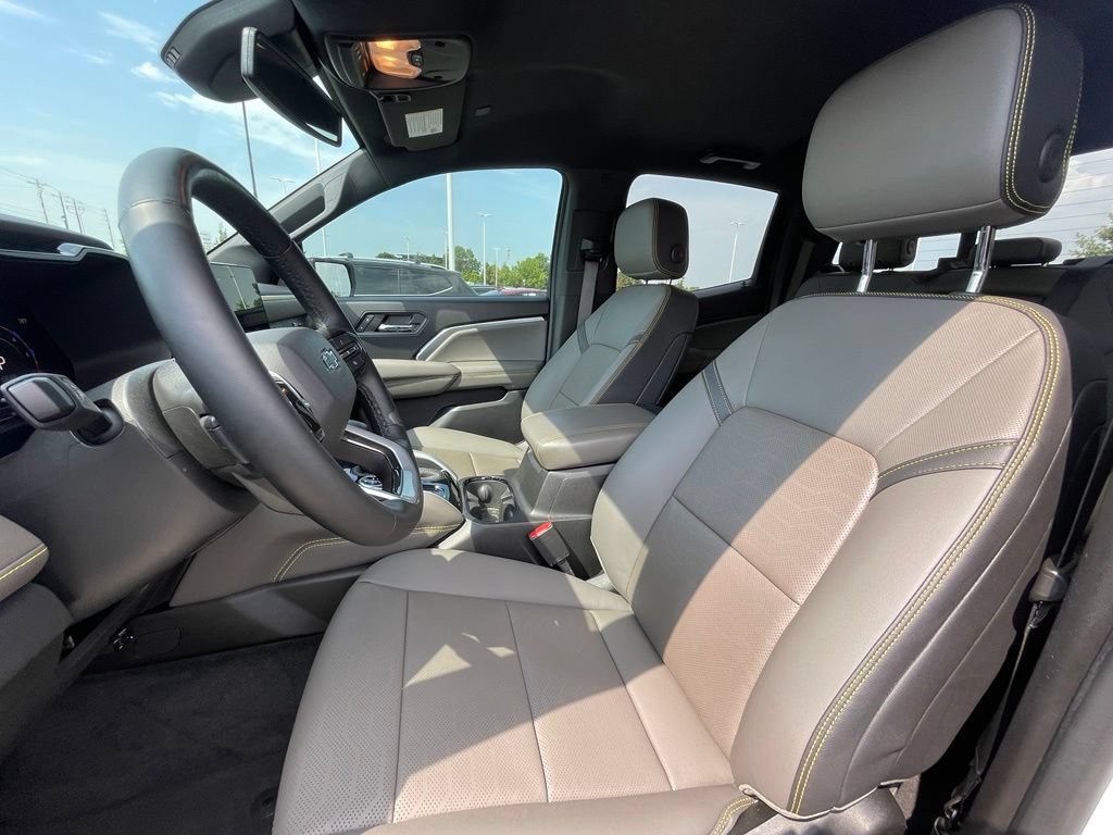 Used 2023 Chevrolet Colorado ZR2 w/ ZR2 Convenience Package III AWD/4WD image 19