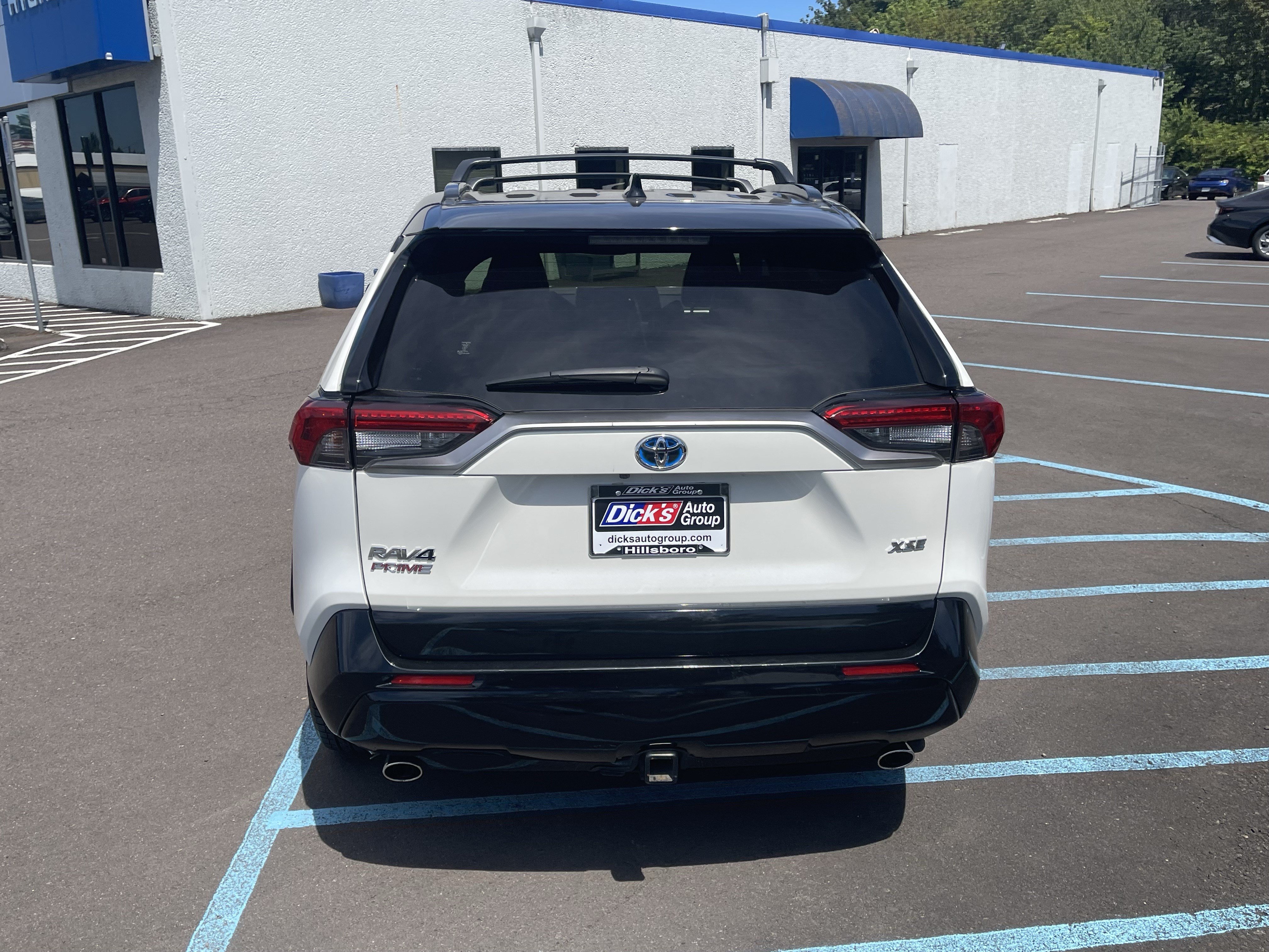 Used 2021 Toyota RAV4 XSE w/ Weather Package AWD/4WD image 4