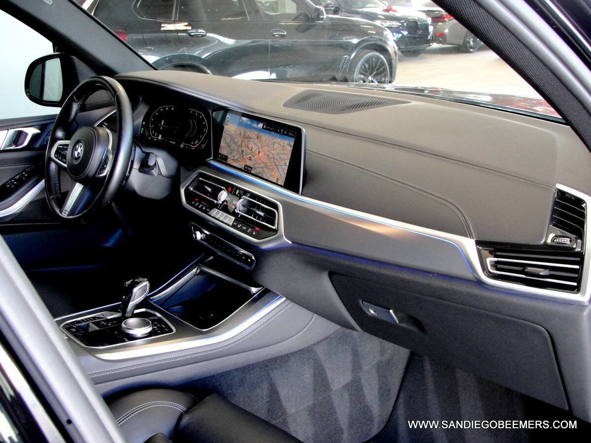 Used 2022 BMW X5 xDrive40i w/ M Sport Package AWD/4WD image 26