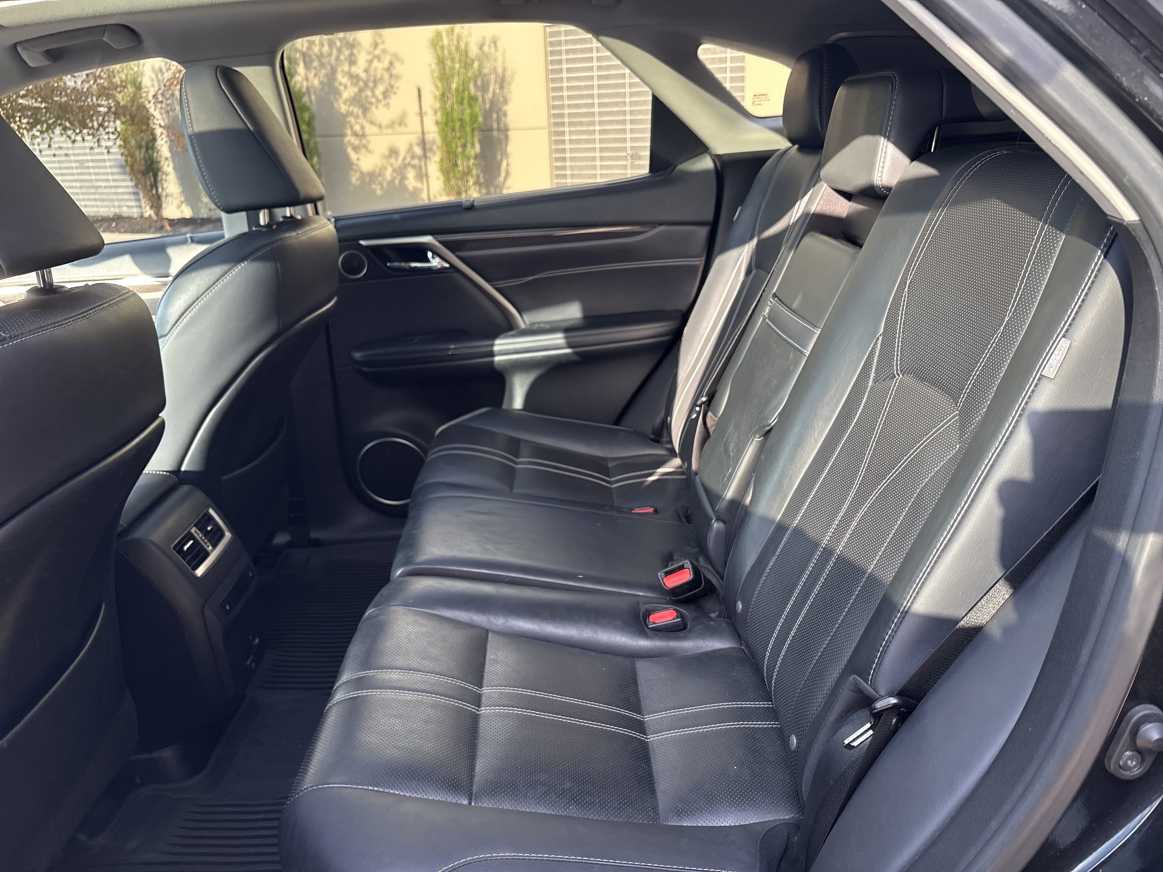 Used 2020 Lexus RX 450h AWD w/ Luxury Package image 18