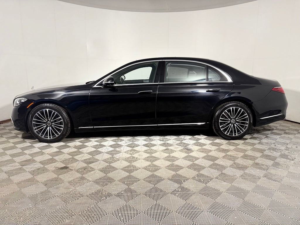Used 2021 Mercedes-Benz S 580 4MATIC Sedan image 3