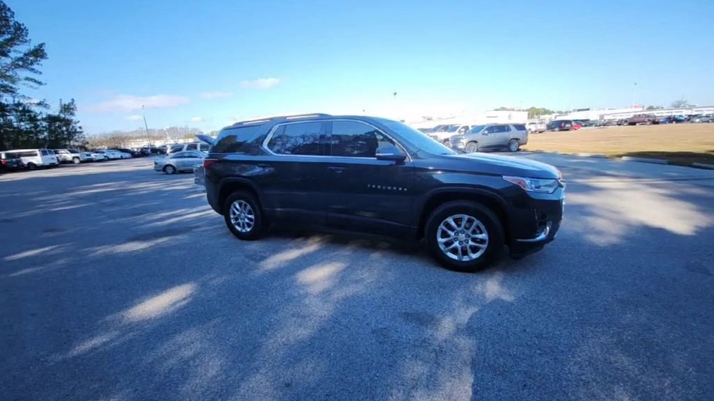 Certified 2021 Chevrolet Traverse LT image 7