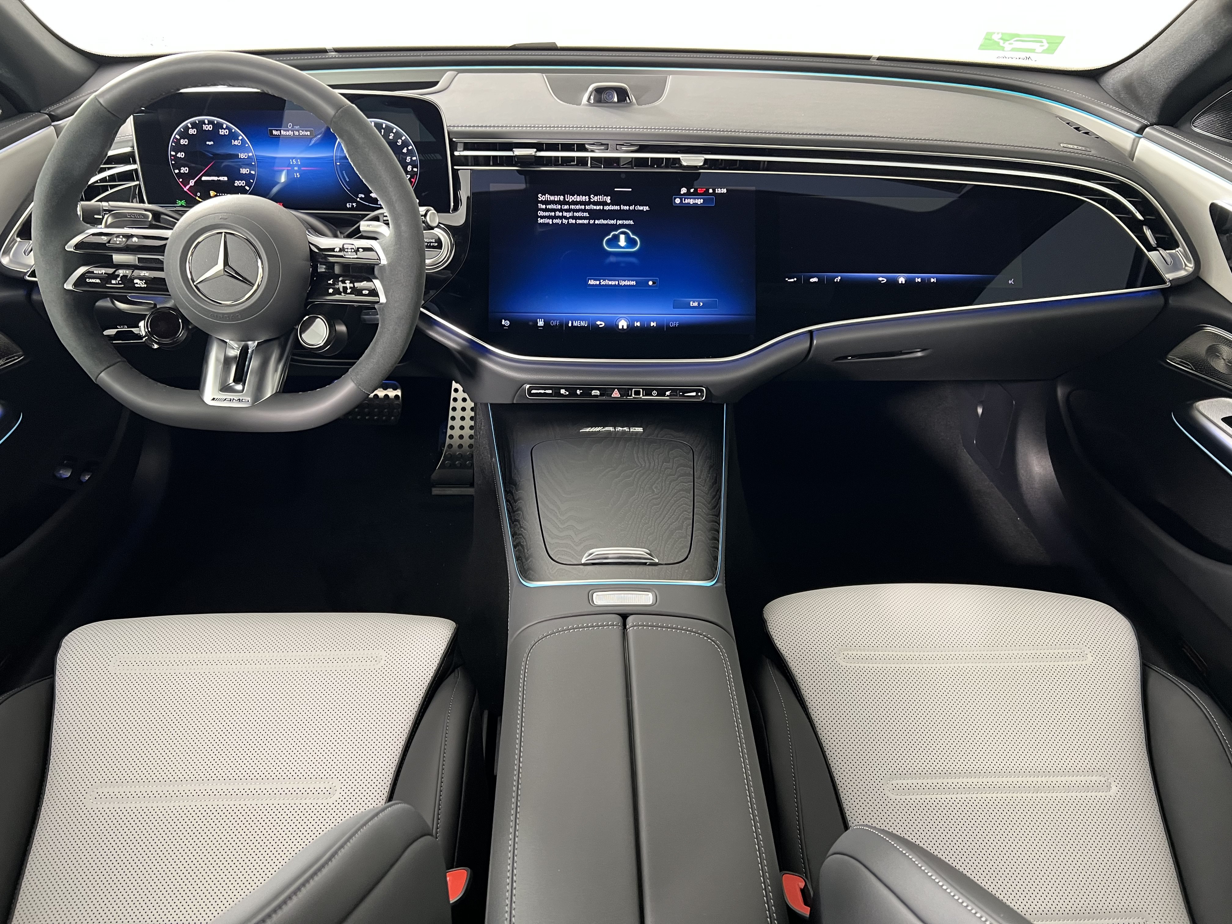 New 2026 Mercedes-Benz E 53 AMG e 4MATIC Sedan image 23