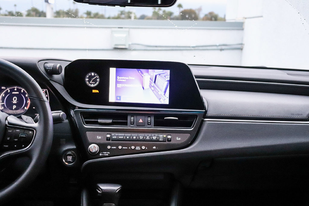Used 2024 Lexus ES 350 FWD image 14