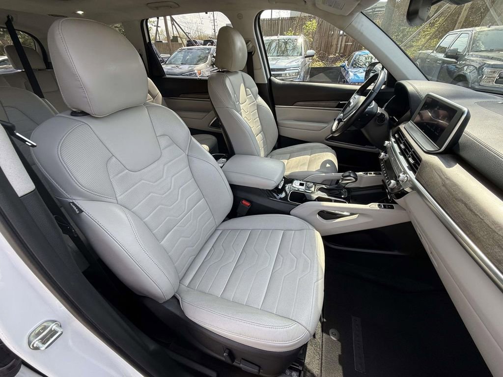 Used 2020 Kia Telluride SX w/ SX Prestige Package image 9