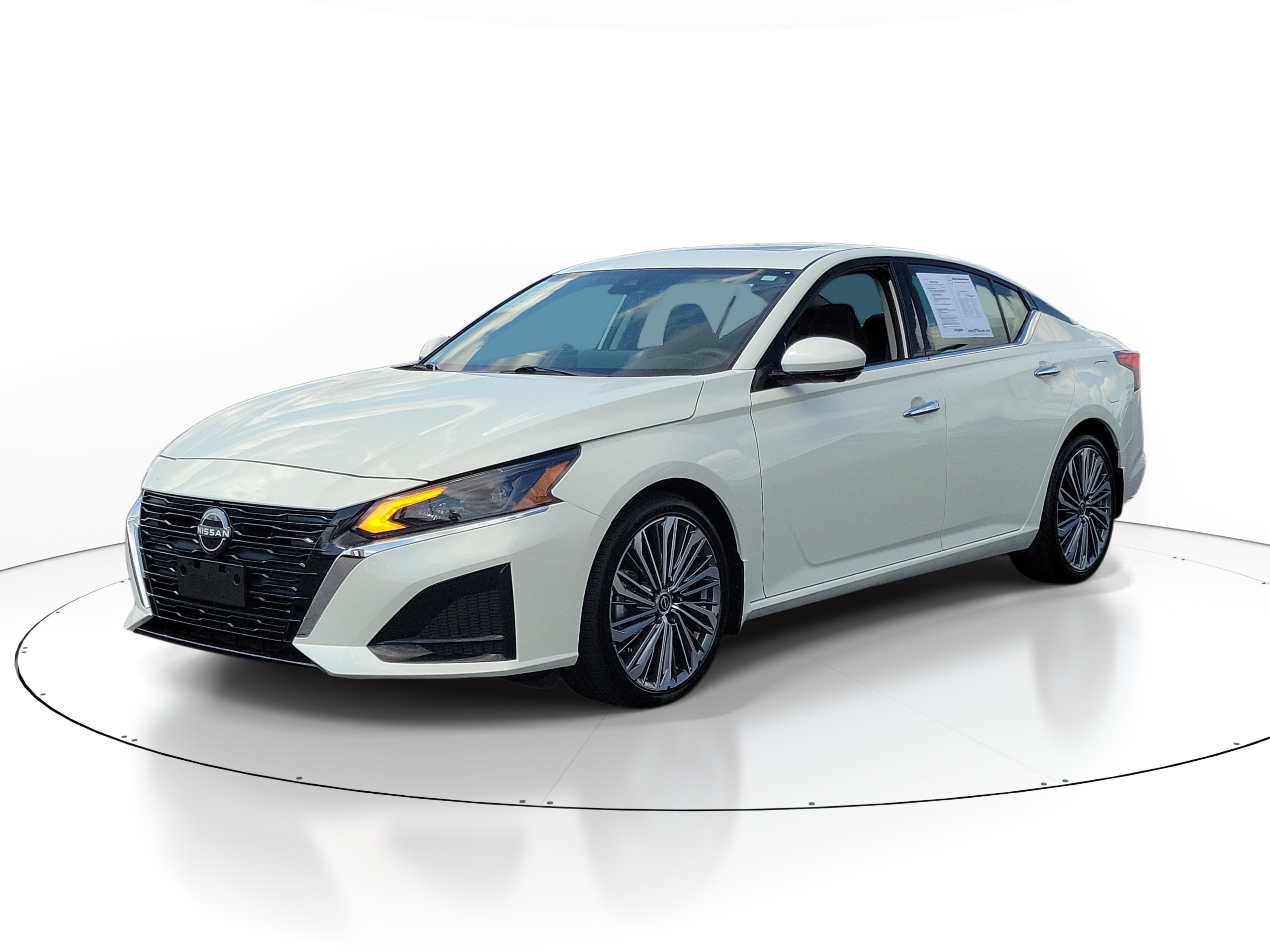 Certified 2023 Nissan Altima 2.5 SL FWD image 2