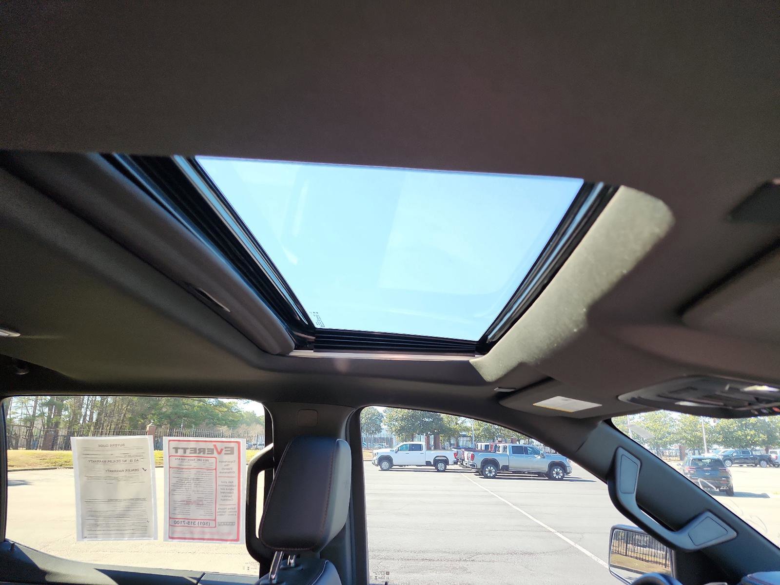 Certified 2025 GMC Sierra 1500 AT4 w/ AT4 Premium Package image 10