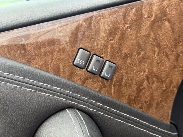 Used 2016 INFINITI QX80 4WD w/ Driver's Assistance Package image 18
