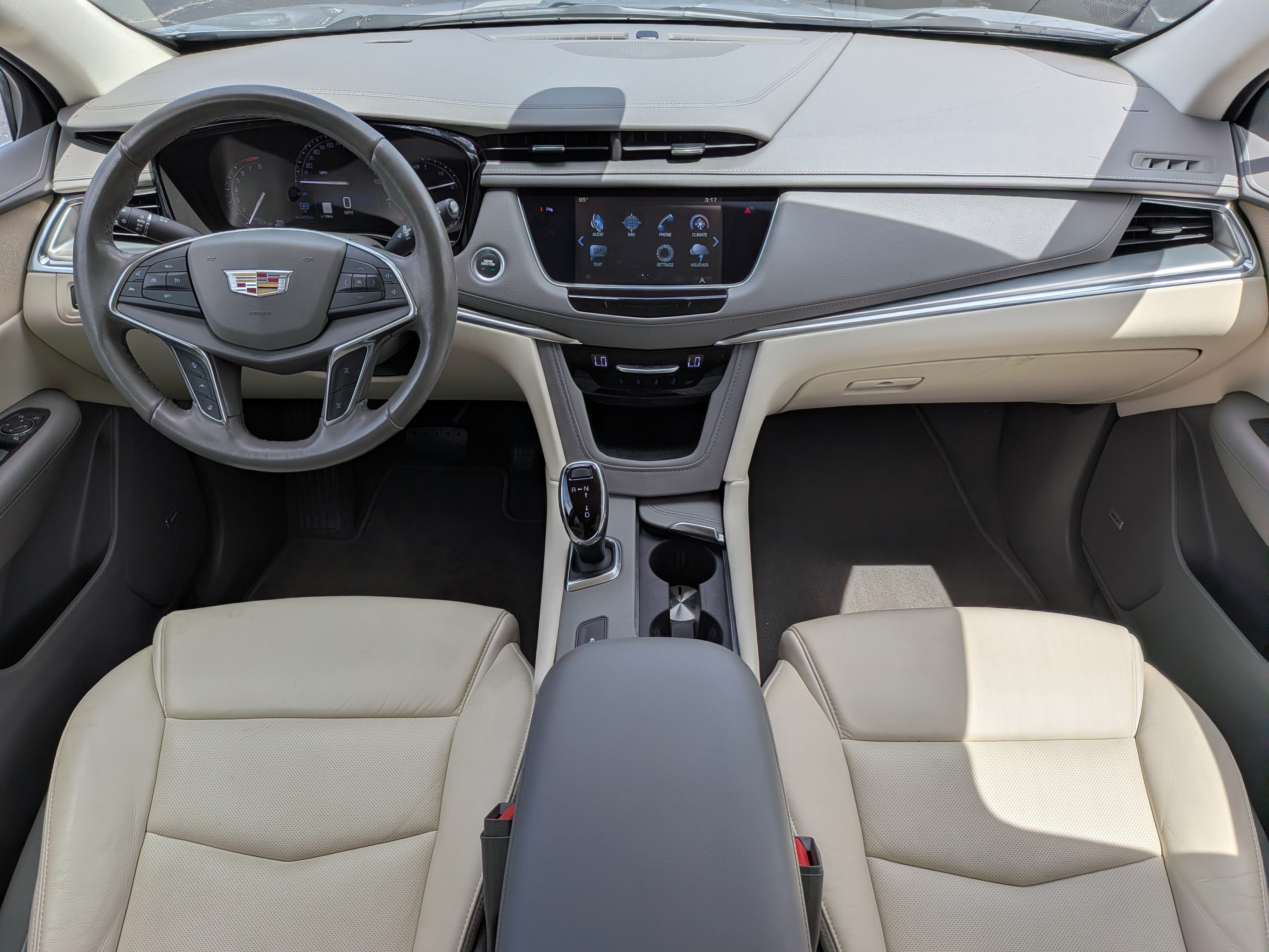 Certified 2019 Cadillac XT5 Luxury FWD image 13