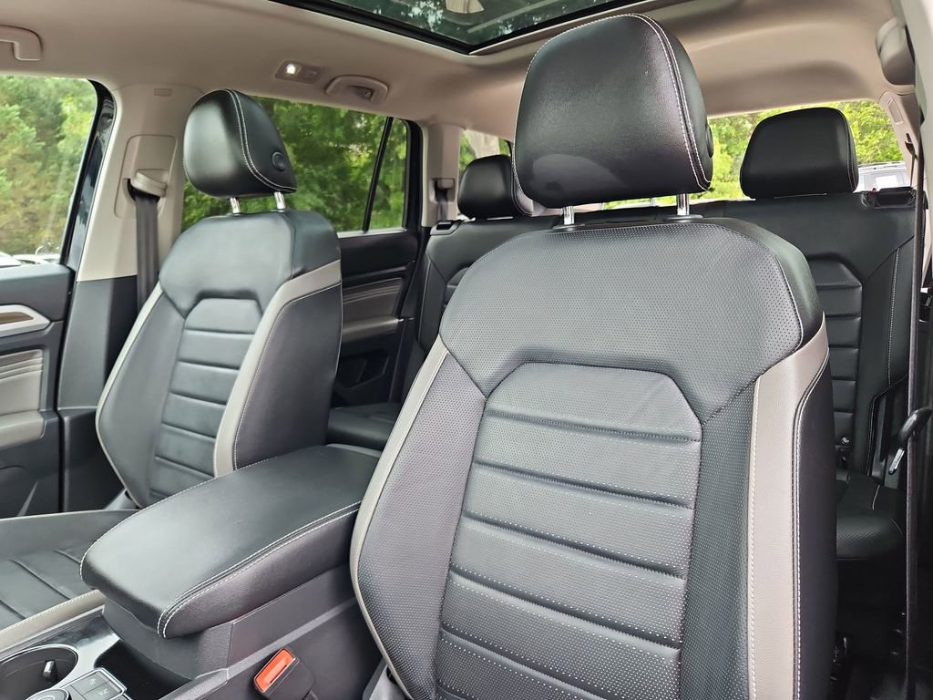 Used 2021 Volkswagen Atlas SEL Premium AWD/4WD image 24