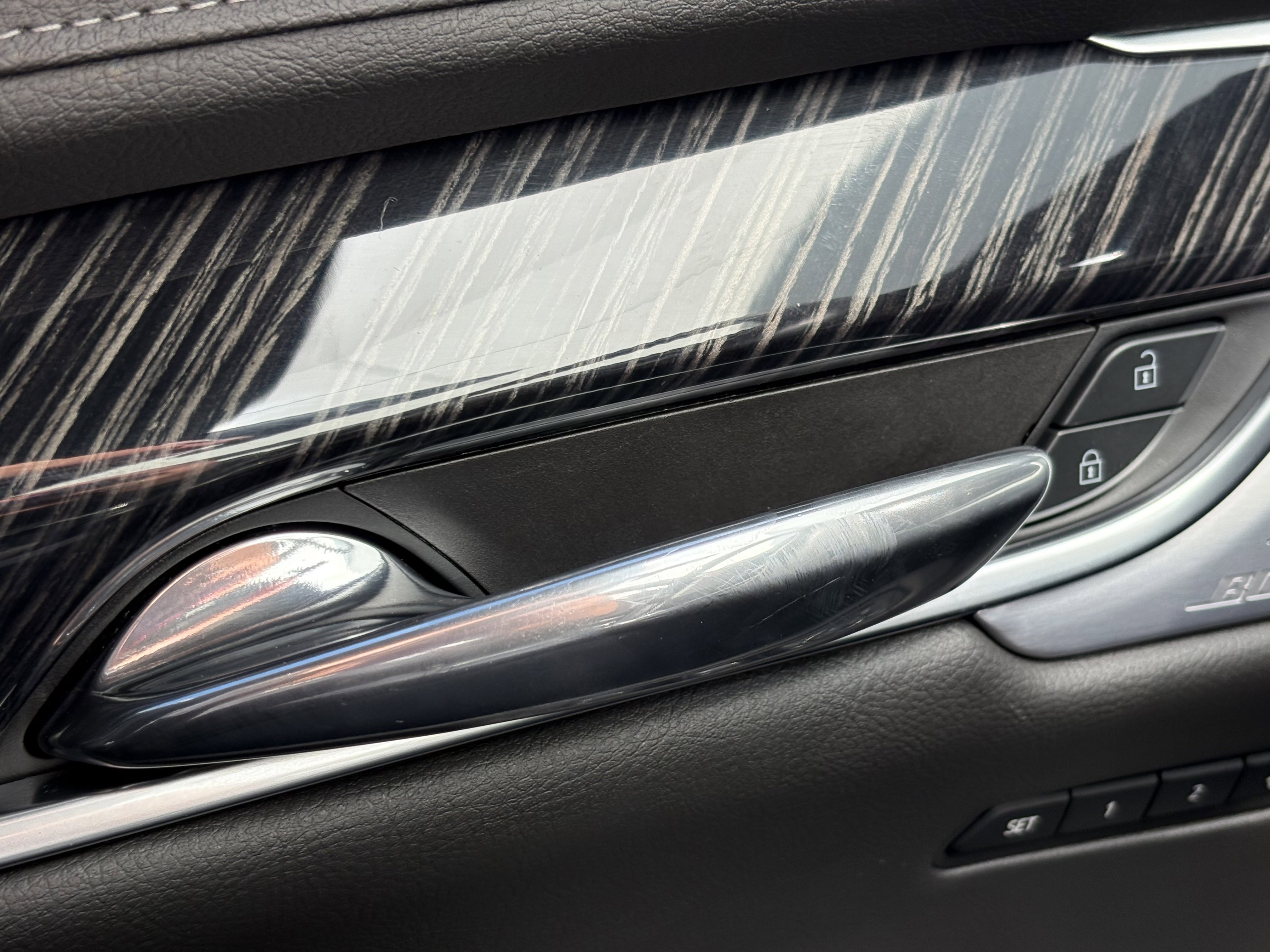 Certified 2025 Cadillac XT6 Premium Luxury image 31