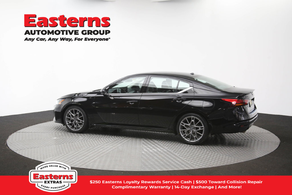 Used 2023 Nissan Altima 2.0 SR FWD image 66