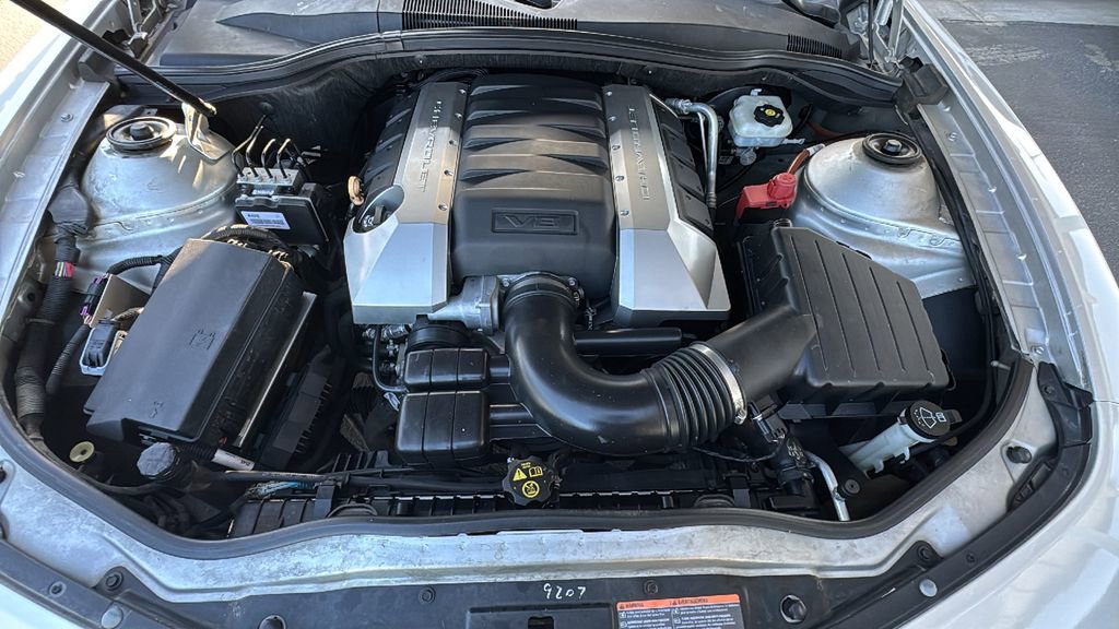 Used 2010 Chevrolet Camaro SS image 25