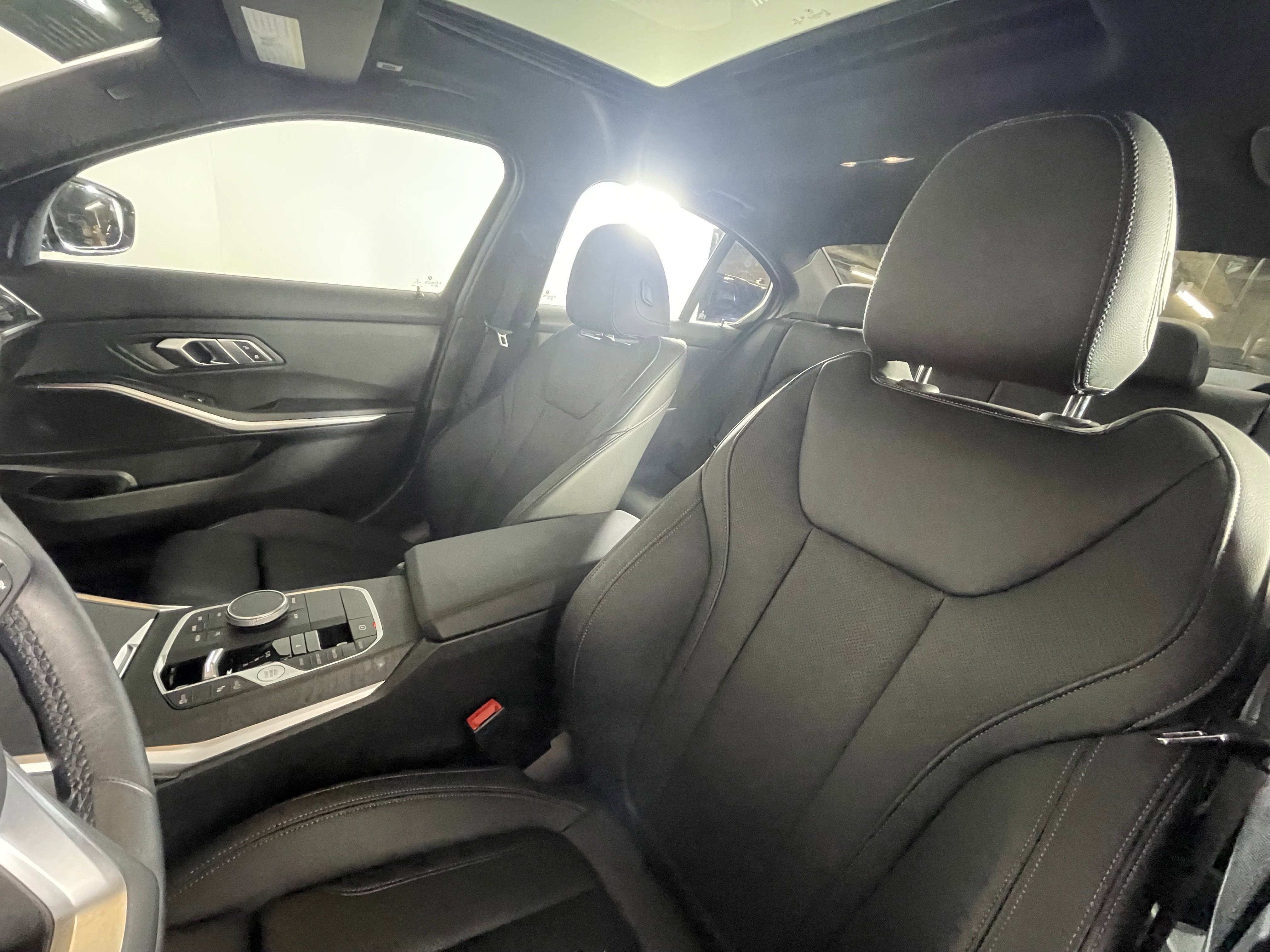 Certified 2023 BMW 330i xDrive Sedan w/ Premium Package image 9