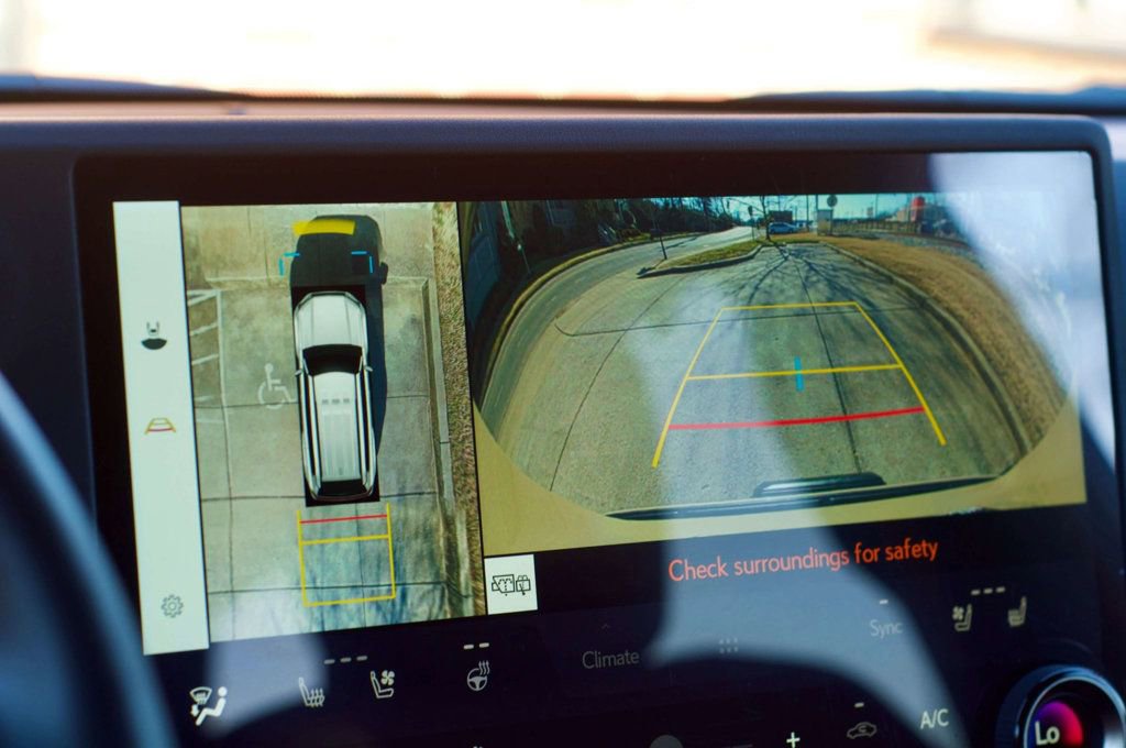 Used 2024 Lexus GX 550 image 31