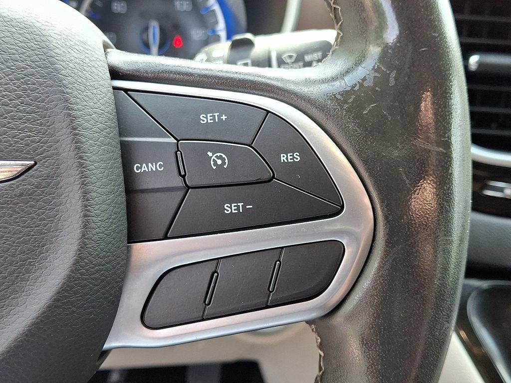Certified 2023 Chrysler Voyager LX FWD image 21
