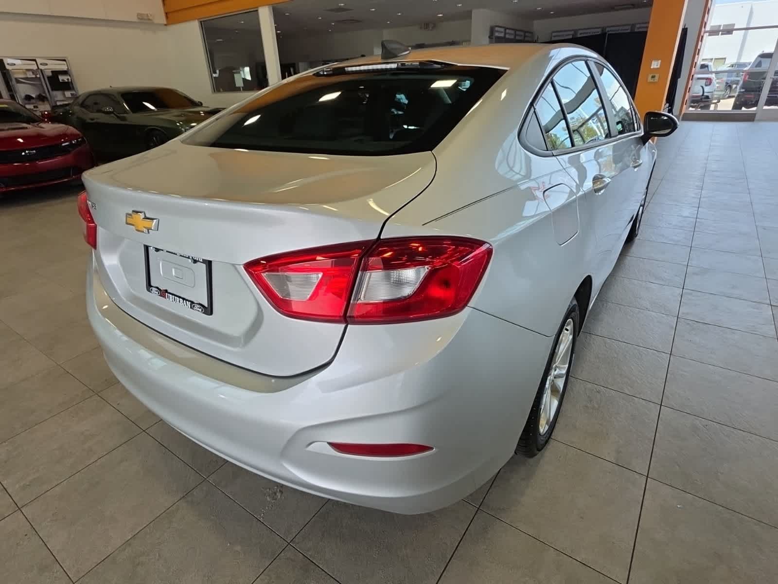 Used 2019 Chevrolet Cruze LS w/ LS Convenience Package FWD image 10