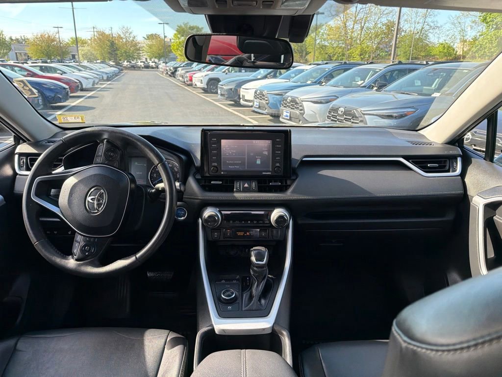 Used 2022 Toyota RAV4 XLE Premium AWD/4WD image 13