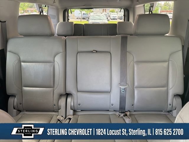 Used 2019 Chevrolet Suburban LT AWD/4WD image 13