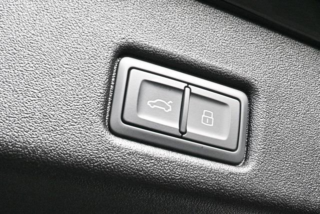 New 2025 Audi Q5 Premium Plus image 29