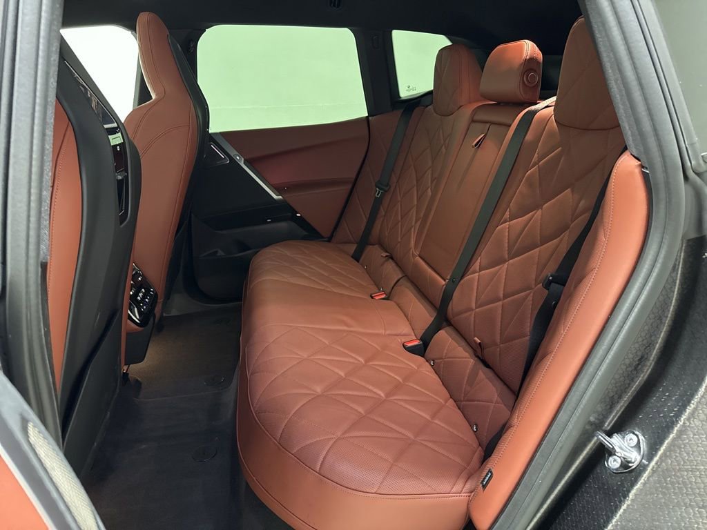 Used 2026 BMW iX xDrive60 w/ M Sport Package image 32