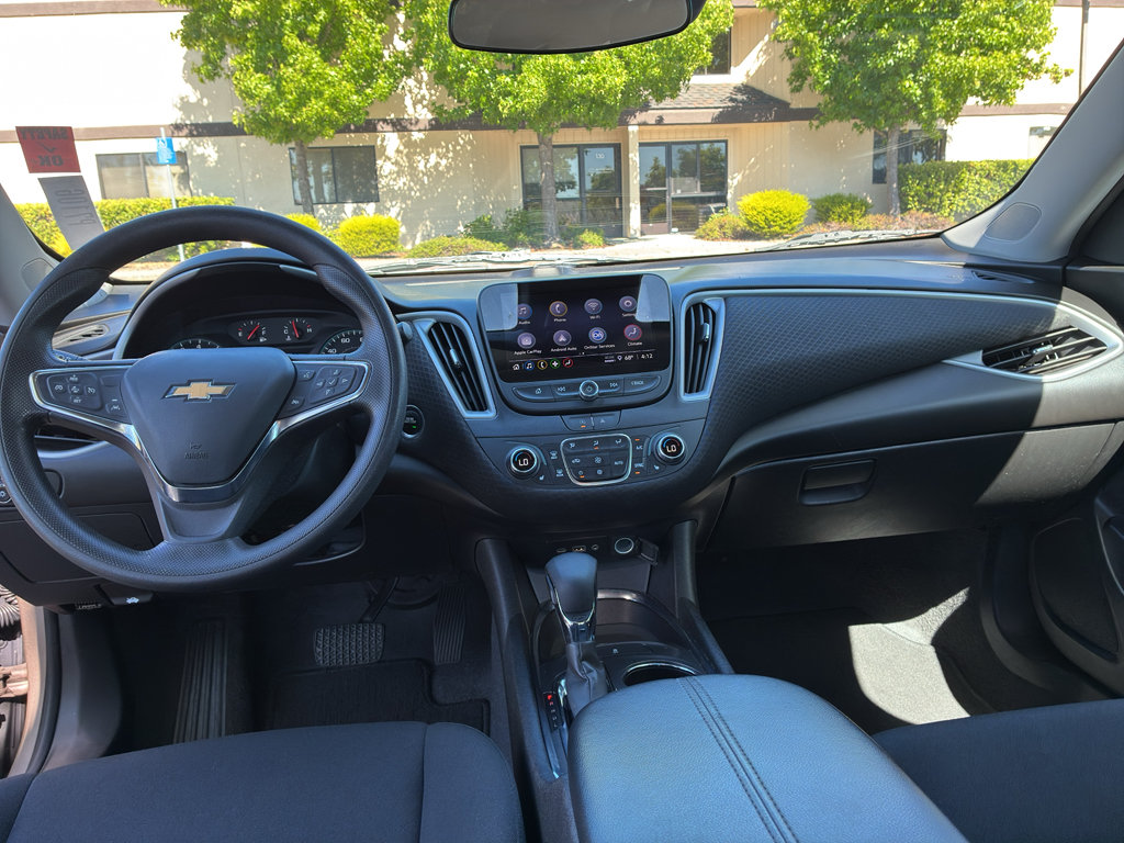 Used 2023 Chevrolet Malibu LT FWD image 42