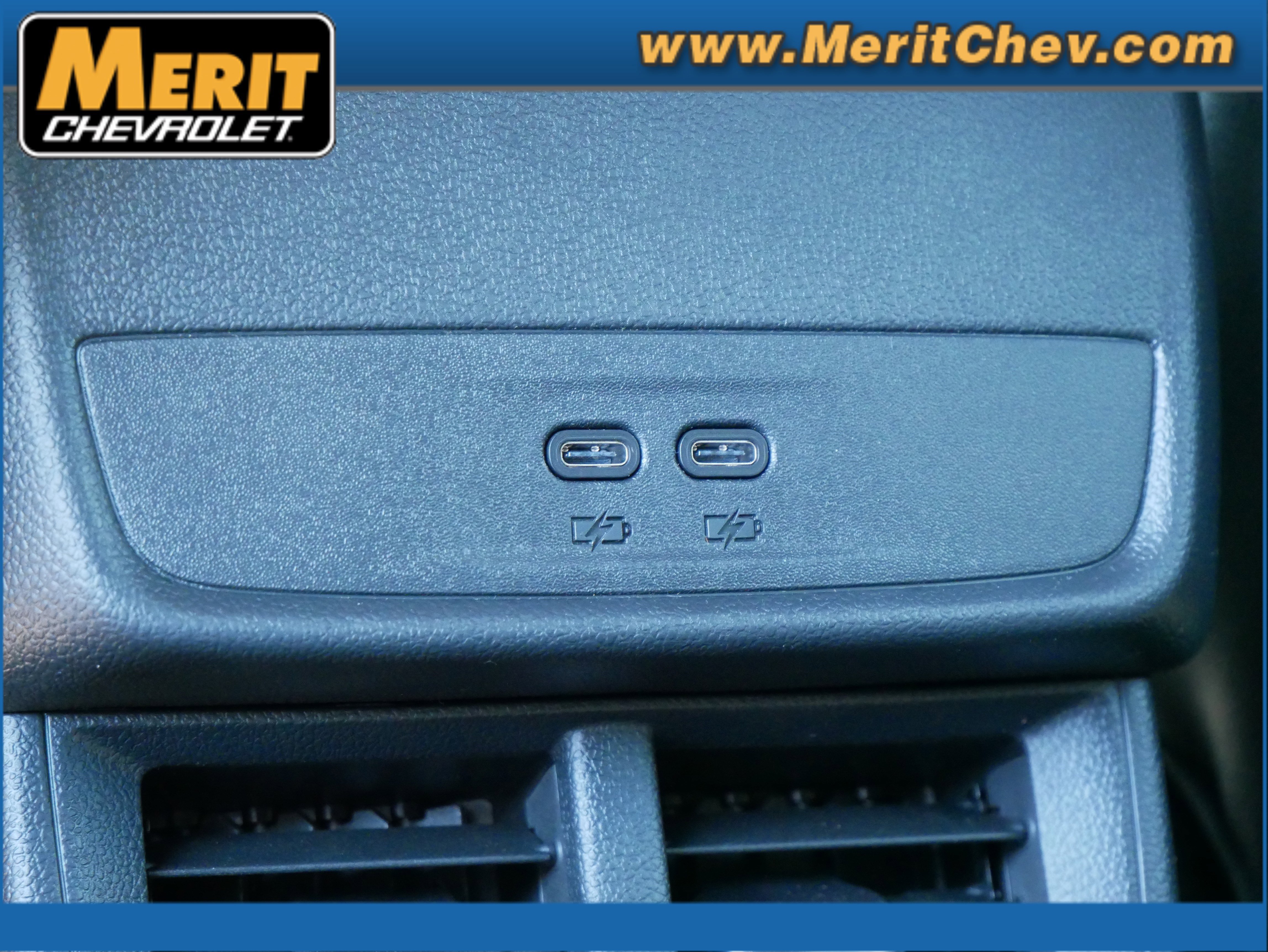 New 2026 Chevrolet Equinox LT w/ Convenience Package II image 9