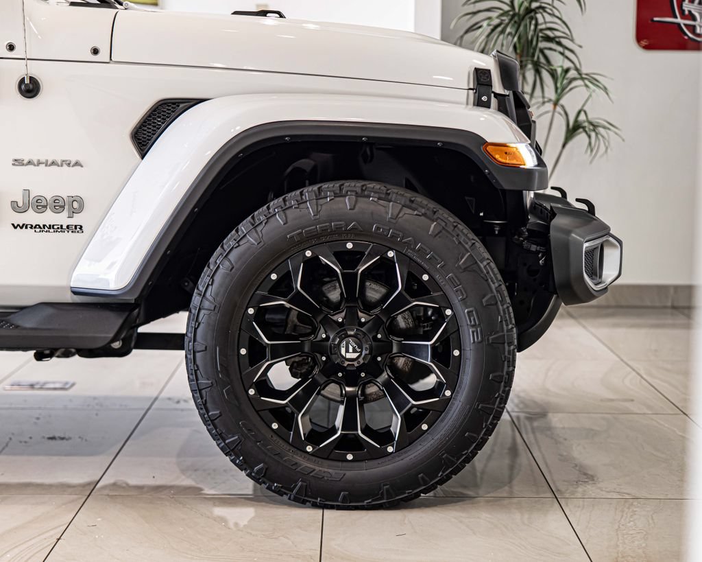 Used 2021 Jeep Wrangler Unlimited Sahara w/ Safety Group AWD/4WD image 10