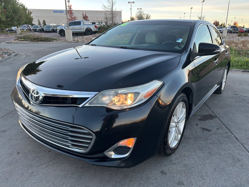 Used 2014 Toyota Avalon XLE FWD image 3