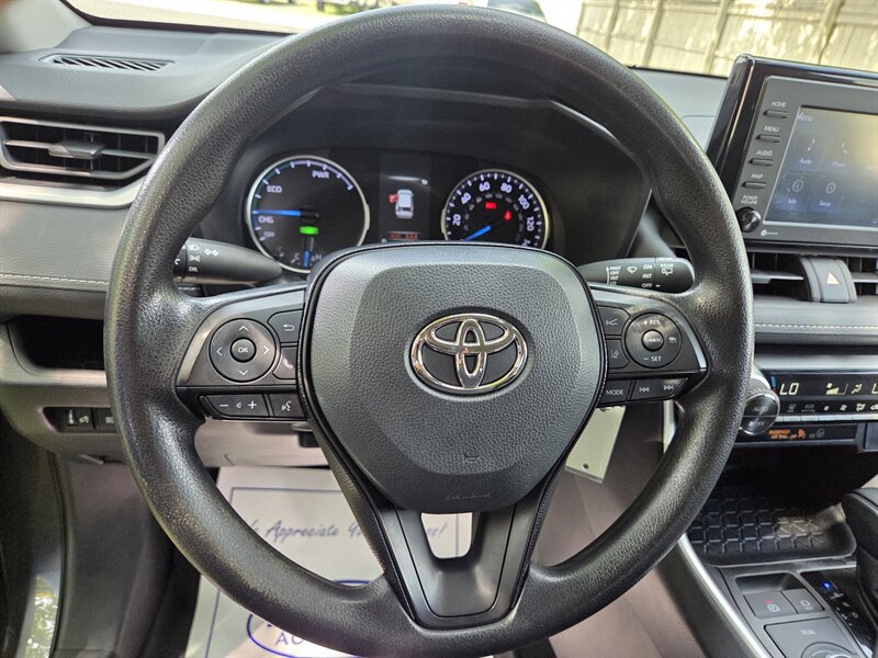 Used 2022 Toyota RAV4 LE AWD/4WD image 14