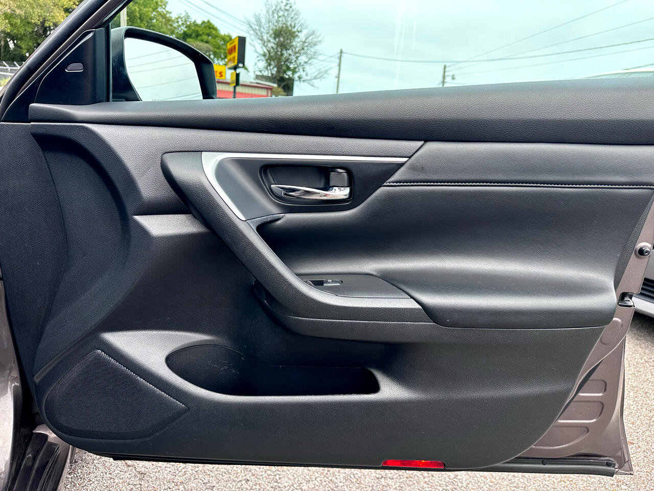 Used 2017 Nissan Altima 3.5 SL w/ 3.5SL Technology Package image 33