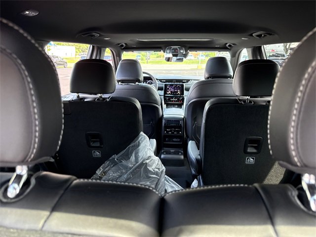 New 2025 Jeep Grand Cherokee L Altitude image 32