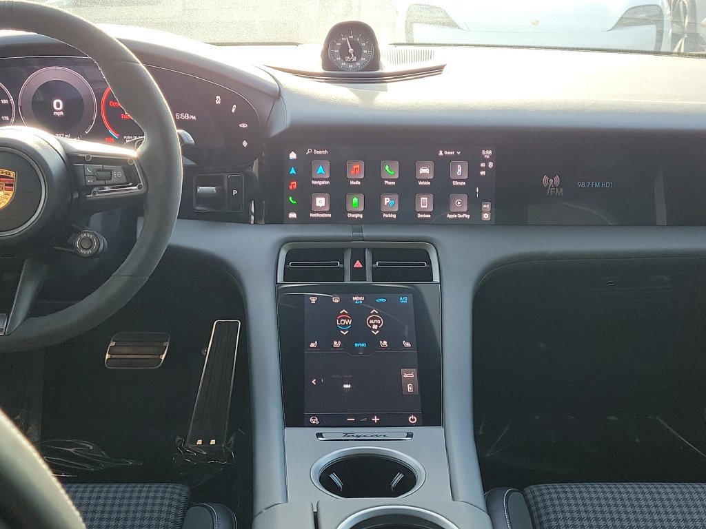 Certified 2025 Porsche Taycan 4S AWD/4WD image 23
