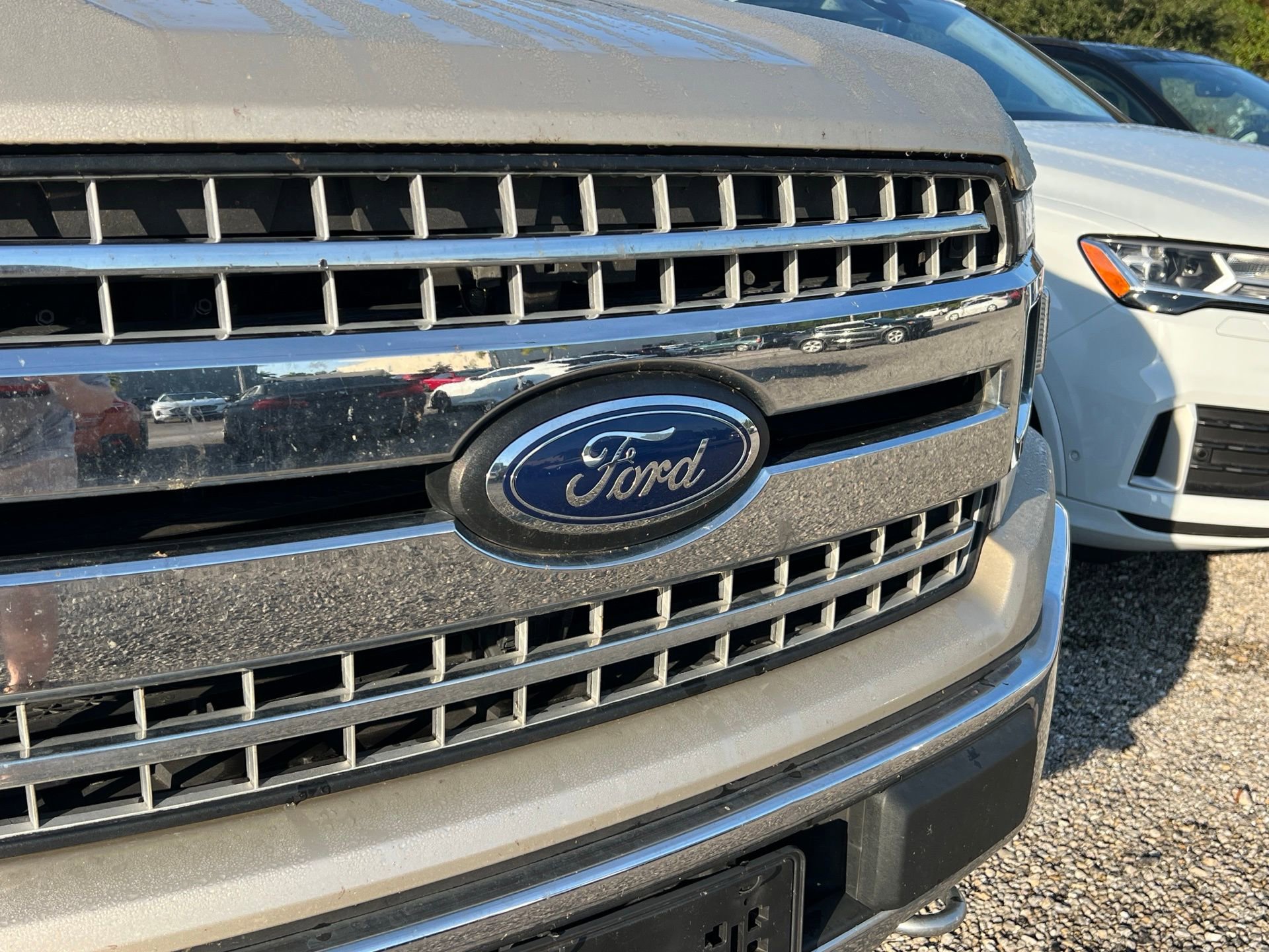 Used 2018 Ford F150 XLT w/ Equipment Group 302A Luxury image 8