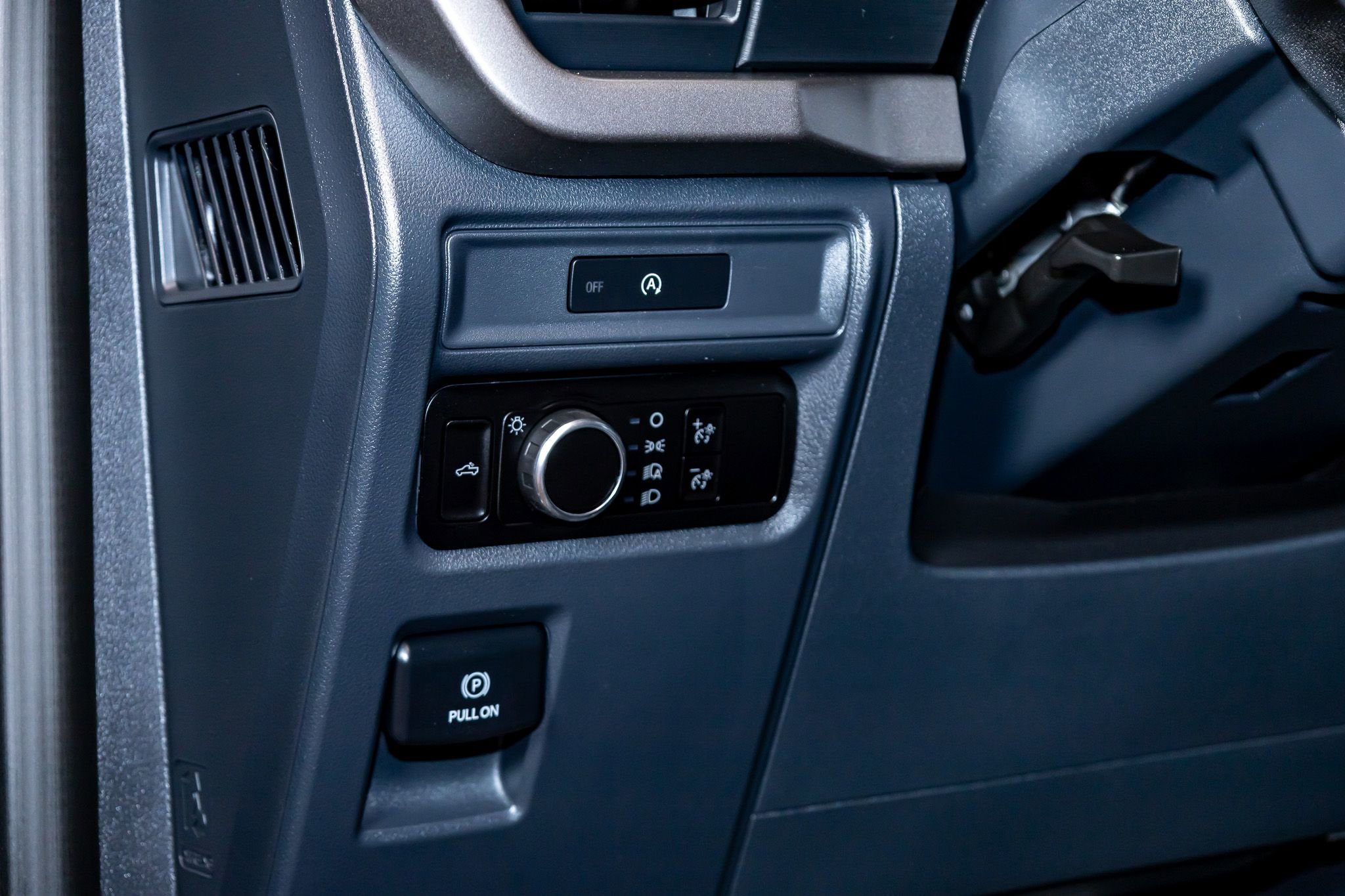 Used 2025 Ford F150 XL image 18