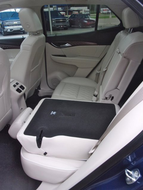 Used 2023 Buick Envision Avenir image 33