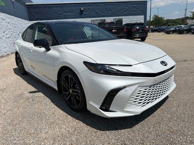 Used 2025 Toyota Camry XSE w/ Premium Plus Package AWD/4WD image 7