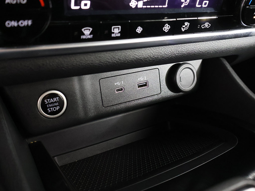 Used 2023 Nissan Rogue SV AWD/4WD image 46